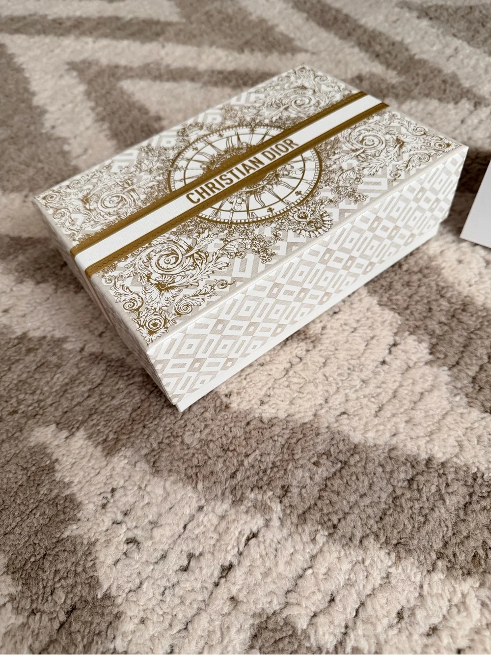 3/$15 Dior Beauty Holiday 2024 Gift Box - White & Gold